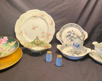 218 Pretty Porcelains
