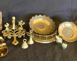 105 Metal Ware Decor