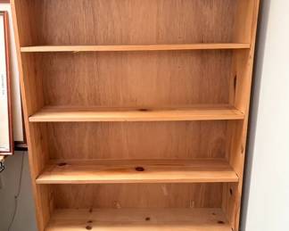 421 Classic Pine Bookshelf
