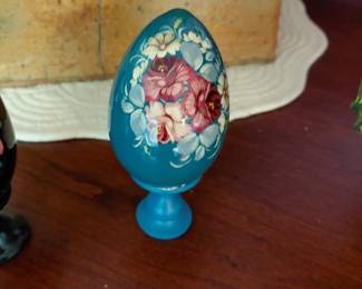 Hand-painted decorative egg