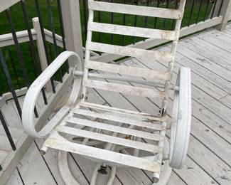 Metal patio rocker