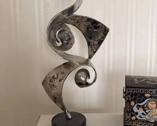 200Apr 27 2026 09 22pmKfVT