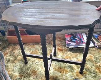 antique lamp table, smaller size