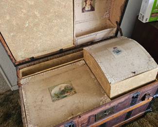 inside of the vintage trunk