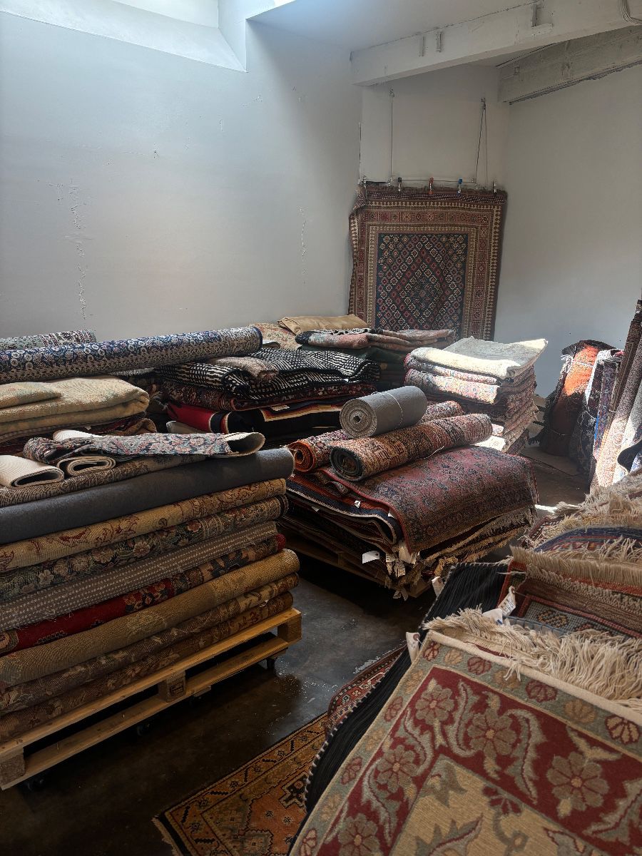 Old Rug Store Vintage & Antique Rug Warehouse Sale starts on 4/24/2026