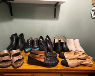 Clothing, small, medium, petite.  Shoes 7.5