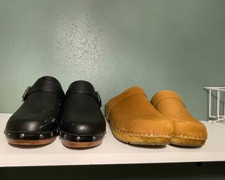 Clothing, small, medium, petite.  Shoes 7.5