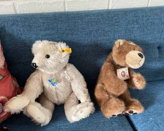 Large Boyd’s bear and Stieff bear (with some issues)