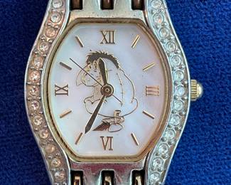 Most watches need batteries, working condition unknown - priced accordingly.