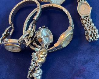 Most watches need batteries, working condition unknown - priced accordingly.