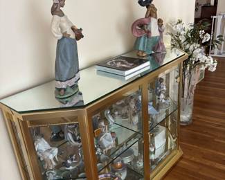Mcm brass showcase curio with lladro statues 