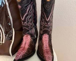 Women Boots Silent Auction Item,
