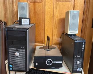 Dell  OptiPlex 755 desktop core two Dua EB 404 GB ram 320 GB/Projector/Dell OptiPlex 75 Intel Core two duo E8 202.66 GHZ 4G