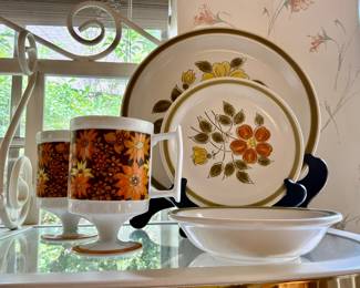 Vintage Wild Flower Stoneware 