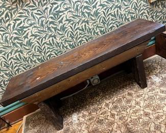 587 Primitive Entry Bench