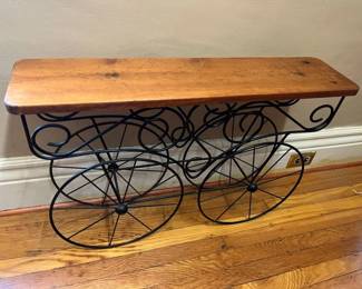 587 Wrought Iron Wagon Wheel Plant Stand Accent Table