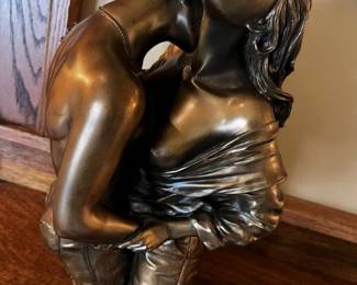 587 The Embrace Resin Tupton Statue