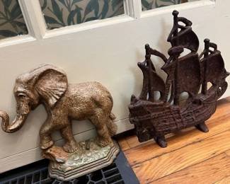 587 Cast Iron Doorstops