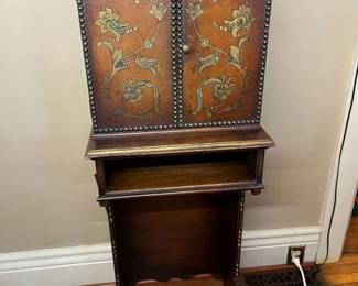587 Berkey  Gay Jacobean Handpainted Vintage Chinoiserie Cabinet