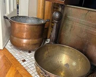 587 Vintage Hammered Copper