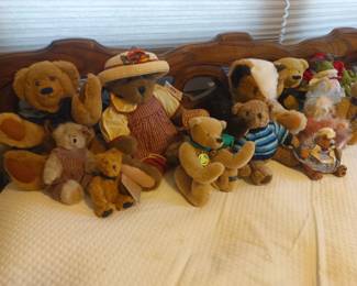 You could 'bearly' see these in the wide shot