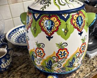 Italian pottery