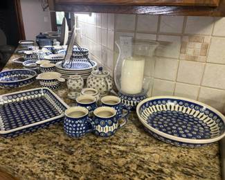 Polish pottery