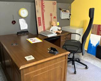 L shaped desk