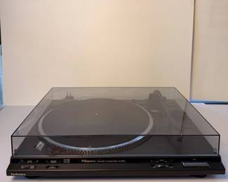 e Technics SLBD22 Automatic Turntable