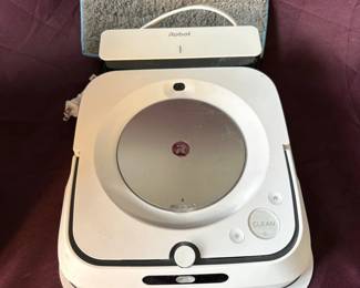 m iRobot Braava Jet m6 Robot Mop with Charging Dock