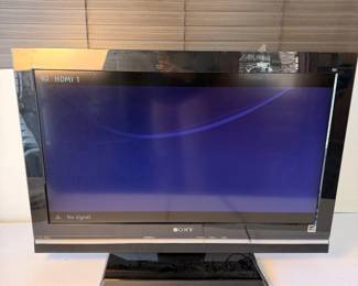e Sony Bravia 32Inch LCD HDTV