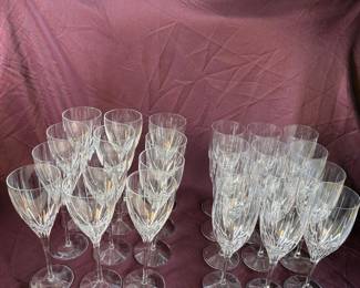 g 4 Lenox Crystal Glasses  12 Champagne and 12 Wine Glasses