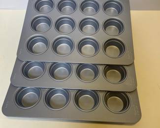 kp NonStick Muffin Tins