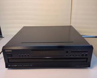 e Onkyo DXC390 6Disc CD Changer