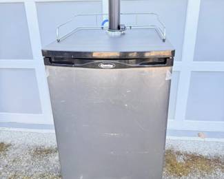 9 DanbyBeerKegCooler