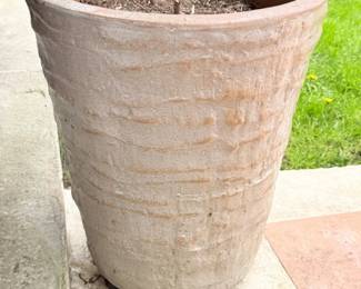 33 HeavyTallCeramicPot