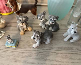Dog collection figures 
