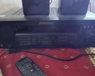 black Sony STR-DE185 stereo receiver