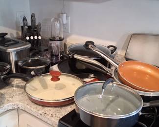 Quality kitchen pots pans and small appliances