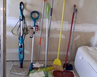 Cleaning and floor Supply cleaning supplies