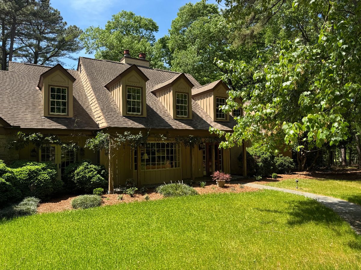 An oasis of serenity amid the bustle of North Raleigh!