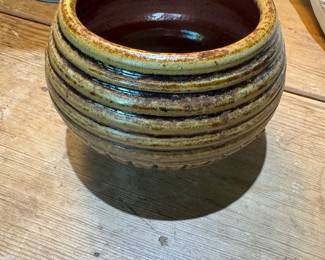 pottery 