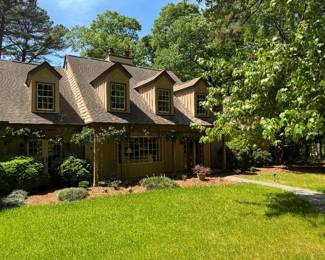 An oasis of serenity amid the bustle of North Raleigh!