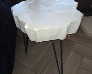Side table with hairpin legs