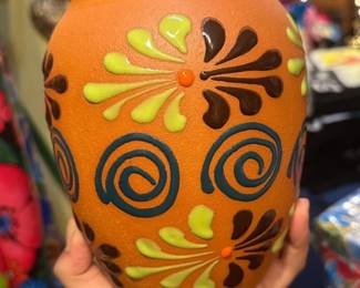 Clay vase, Puebla   Mx