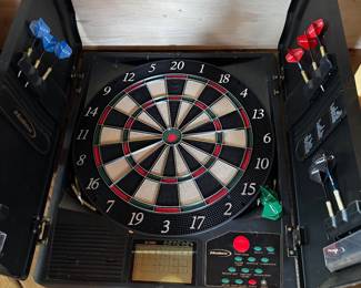 Halex electronic dart board like new