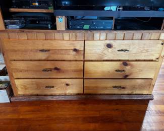 Approximately 1000 music CD's