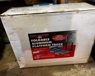 haul master aluminum platform truck. 330 lb.