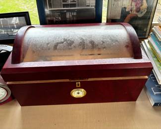 Large dome top Thompson Humidor