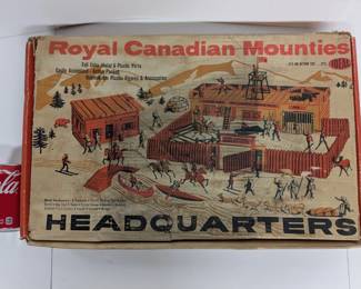 IDEAL - Royal Canadian Mounties